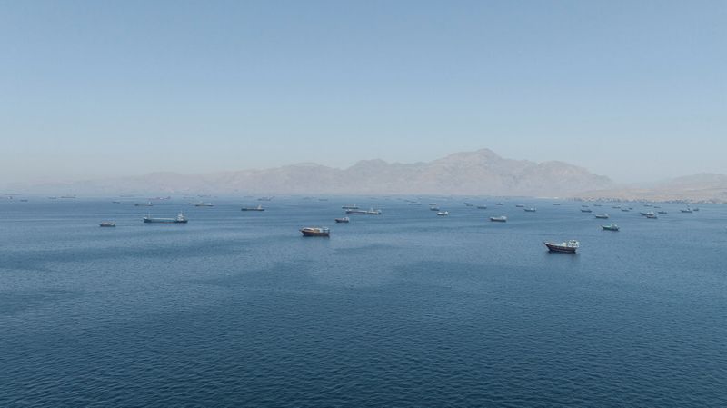 You are currently viewing Iran would open Strait of Hormuz 30 days after peace deal, Nikkei reports citing source