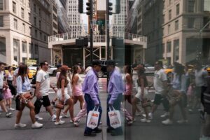 Read more about the article US consumer confidence ebbs in May as inflation worries mount