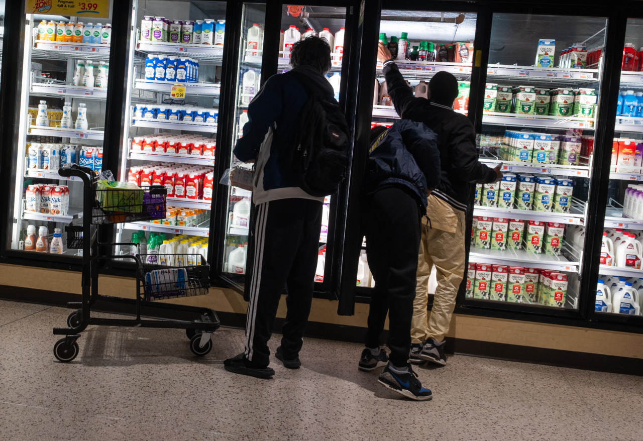 You are currently viewing Iran War Keeps Fed’s Inflation Gauge Above Inflation Target