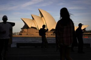 Read more about the article Australia’s Central Bank Raises Rates for Third Straight Meeting