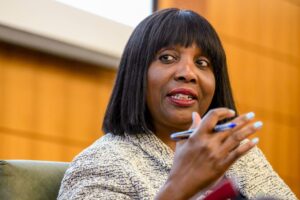 Read more about the article Fed’s Cook Ready To Raise Rates If Disinflation Fails to Appear in Timely Manner