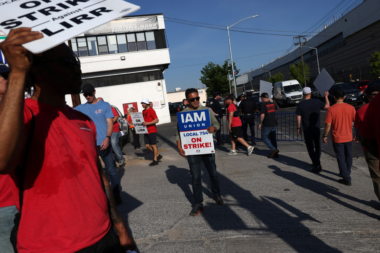 You are currently viewing New York City’s unionized workers are getting big raises