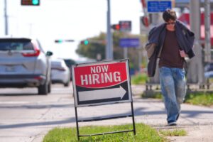 Read more about the article Week Ahead for FX, Bonds: U.S. Jobs Data in Focus as Middle East Tensions Continue