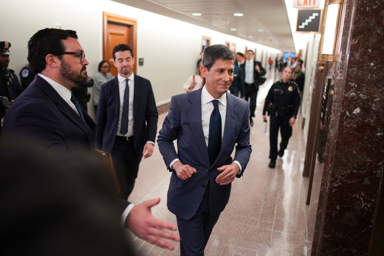 You are currently viewing The Wall Street Journal reviews Fed-related statements made by Kevin Warsh from 2006 to 2026