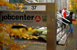 Read more about the article German labour agency faces over 8 billion euro deficit in 2026, report says