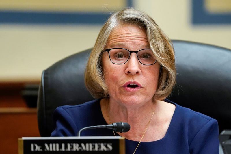 You are currently viewing Republican Miller-Meeks, Democrat Bohannan head for rematch in Iowa congressional race