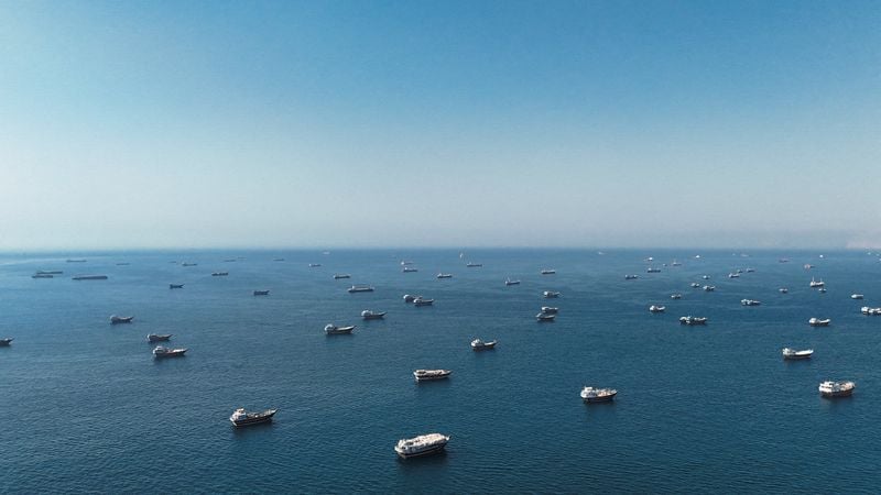 You are currently viewing Strain grows on shipping industry with vessels stuck inside Hormuz