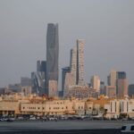 Read more about the article Resilient Saudi economy proves a draw for wartime Gulf business