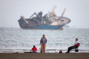 Read more about the article Factbox-What issues do the US and Iran need to resolve for any peace deal?