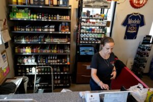 Read more about the article US small business sentiment falls in May as inflation worries mount