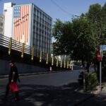 Read more about the article Iran seeks funds as US talks edge to interim deal, sources say