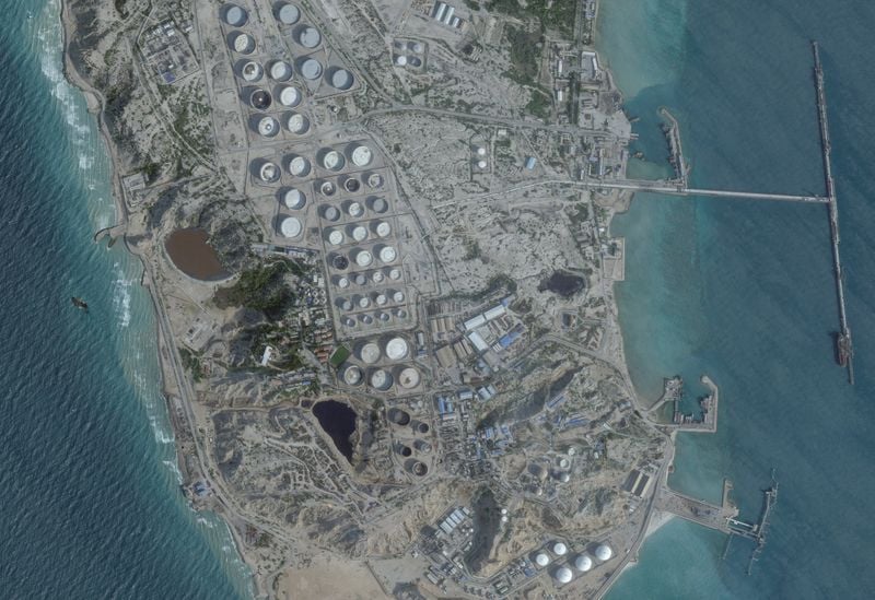 You are currently viewing Trump says attack on Kharg Island off the table for now