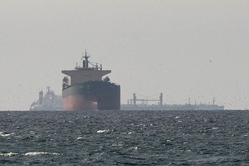 You are currently viewing Oil slips over 4% after US, Iran reach peace deal, reopen Strait of Hormuz