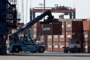 Read more about the article India May trade gap narrows as exports offset elevated energy import bill