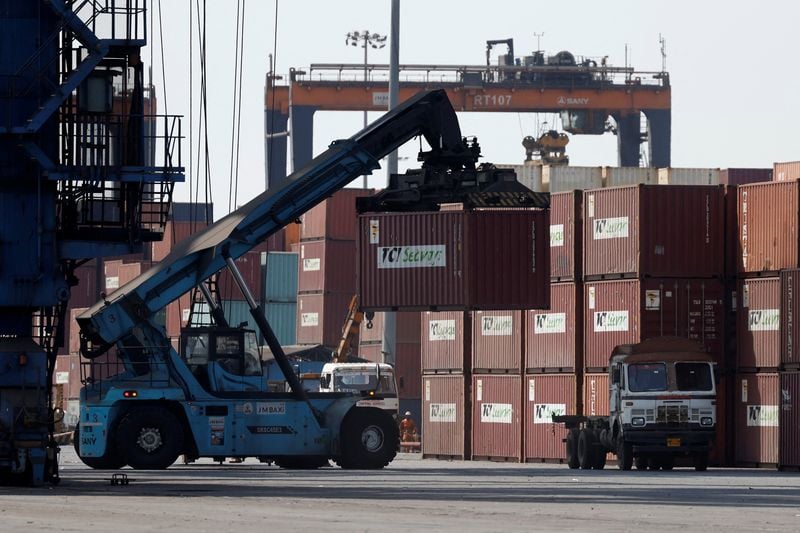 You are currently viewing India May trade gap narrows as exports offset elevated energy import bill
