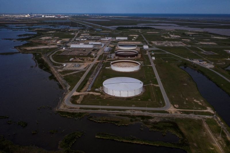 You are currently viewing Stocks of oil in US Strategic Petroleum Reserve falls to lowest since 1983