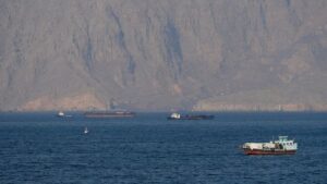 Read more about the article Oil prices stabilise as investors weigh Iran war end, Hormuz reopening uncertainty