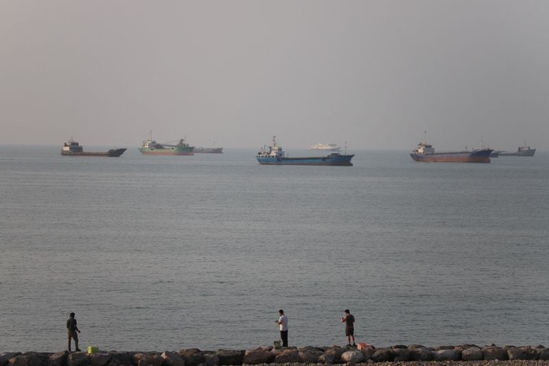 You are currently viewing Shipping slows after Iran says it has again shut the Strait of Hormuz