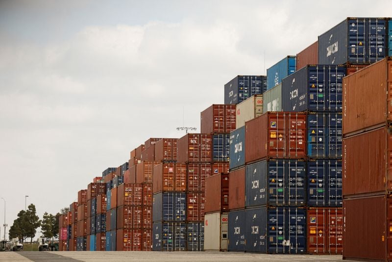 You are currently viewing US current account deficit widens more than expected in first quarter