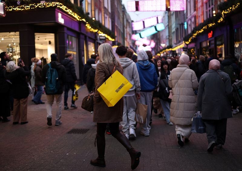 You are currently viewing UK retail downturn deepened in June, CBI survey shows