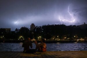 Read more about the article Record heatwave disrupts Europe as France warns death toll to rise