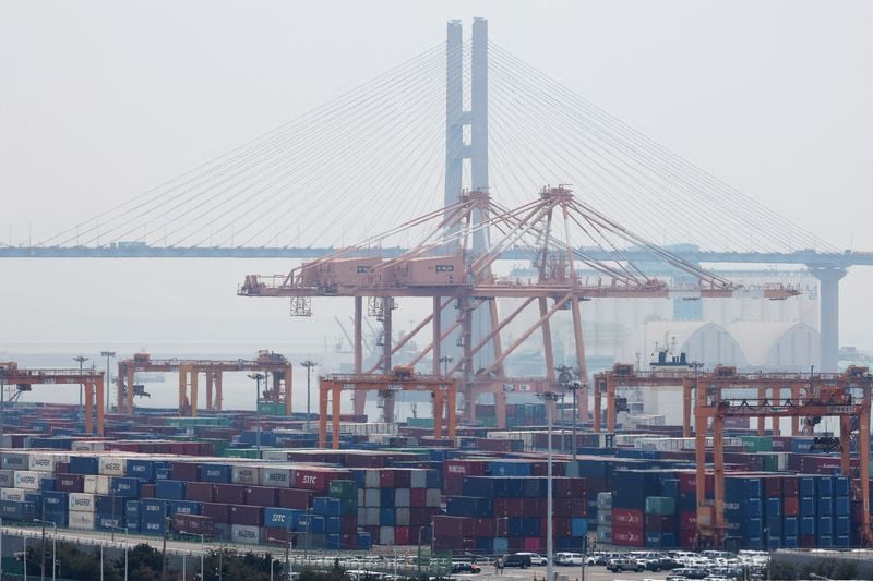 You are currently viewing South Korea exports set to grow at strongest pace in nearly 5 decades: Reuters poll