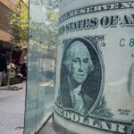 Read more about the article Dollar Rises to One-Year High on Increased Prospects of Higher U.S. Interest Rates