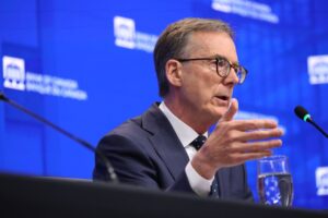 Read more about the article Bank of Canada Gov. Macklem Warns of Excess Imbalances Amid Shifting Financial System