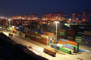 Read more about the article China’s Exports Gain Momentum; Import Growth Picks Up