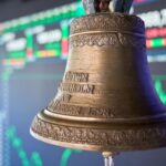 Read more about the article Dollar Rises to One-Year High, U.S. Markets Closed for Holiday