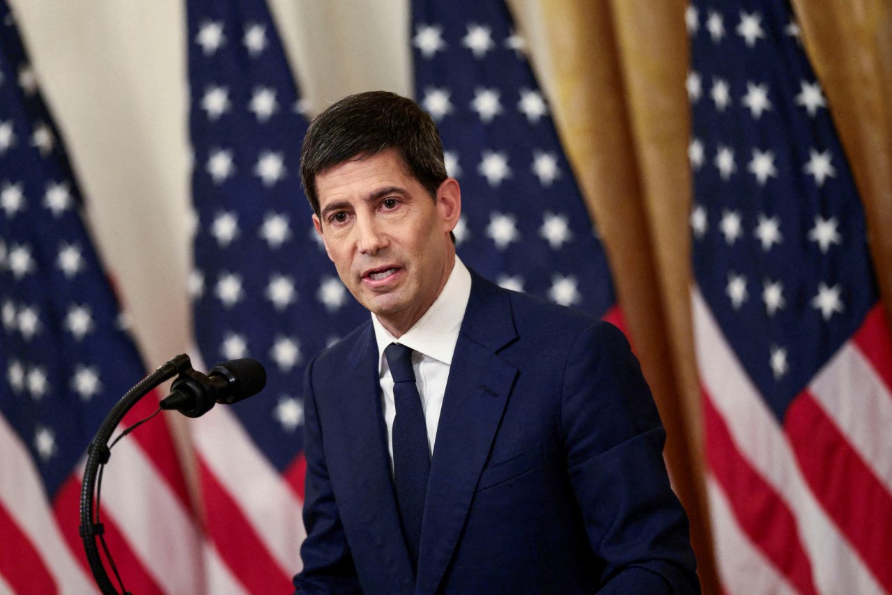 You are currently viewing At Kevin Warsh’s first meeting as chairman, the Fed left rates steady as more officials signaled a need to raise rates this year