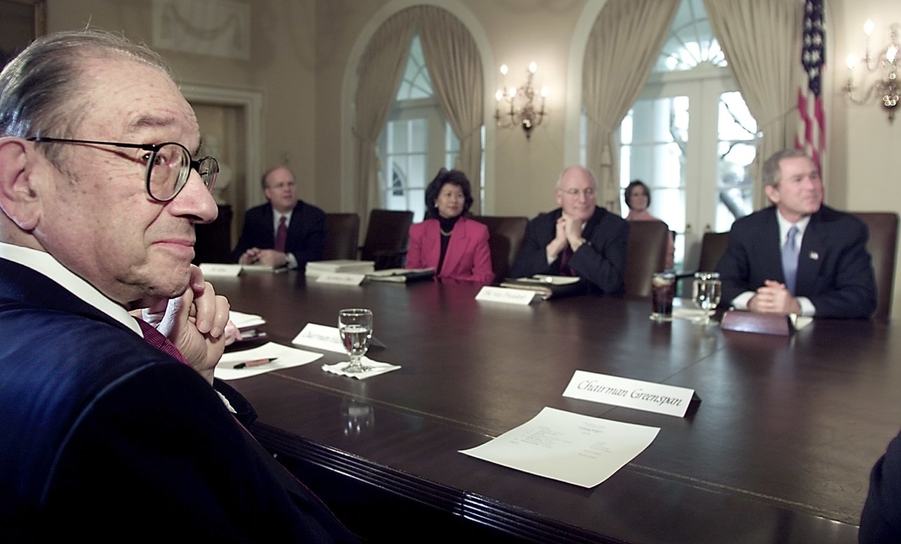 You are currently viewing Alan Greenspan’s legacy explained: how the Fed became central to modern markets under America’s most influential central banker