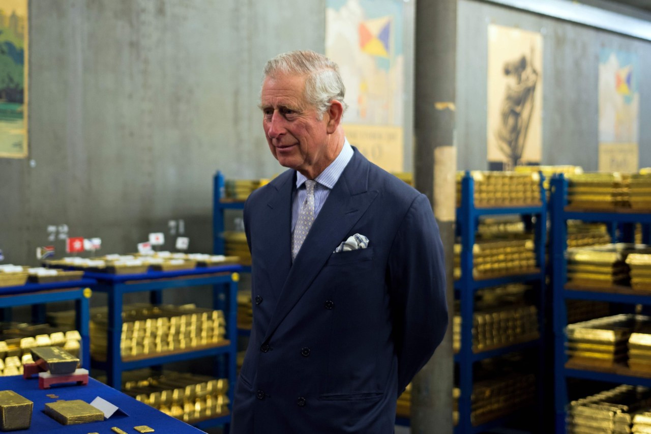 You are currently viewing Central Banks Are Rethinking Where They Store Their Gold