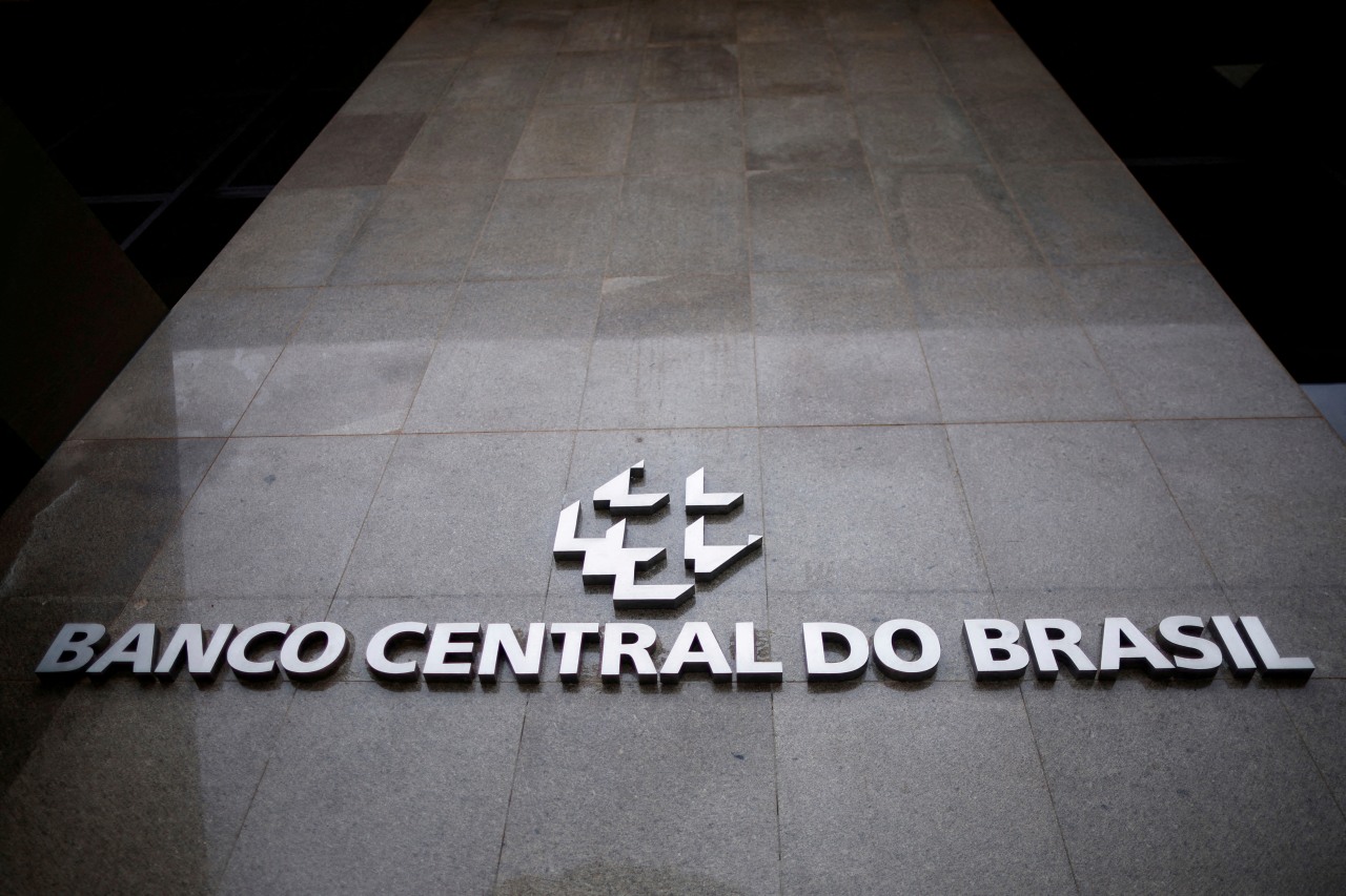 You are currently viewing Brazil’s Central Bank Keeps Cutting Despite Hot Prices