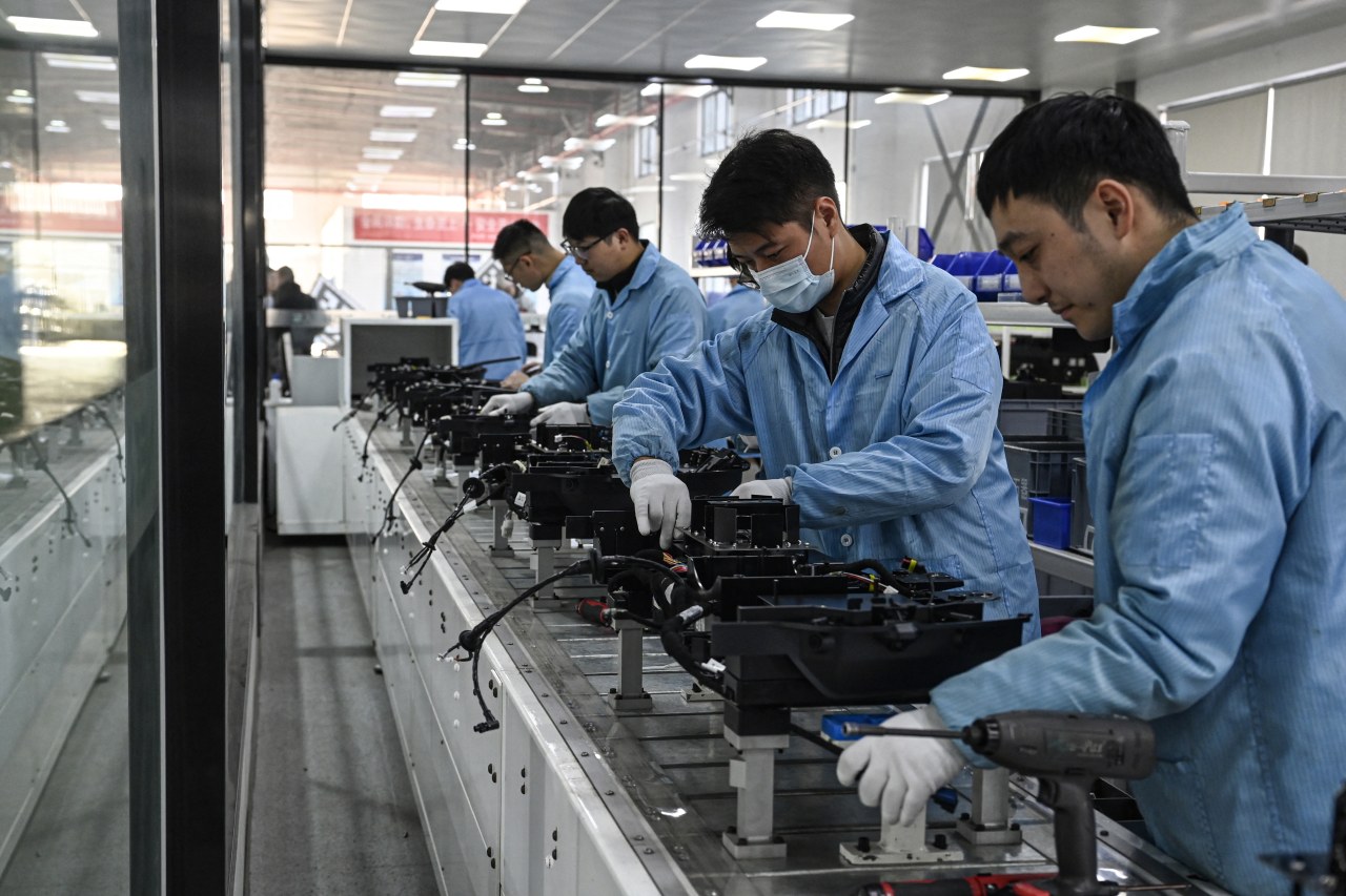 You are currently viewing China Data Shows Unbalanced Economic Growth