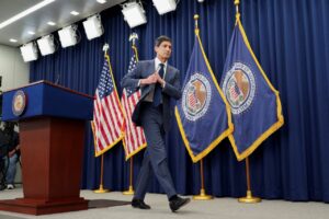 Read more about the article Here is how Alan Greenspan ran the Fed—and how Kevin Warsh’s approach compares