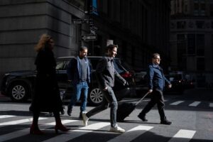 Read more about the article US private payrolls gains slow in June; planned layoffs drop 53%