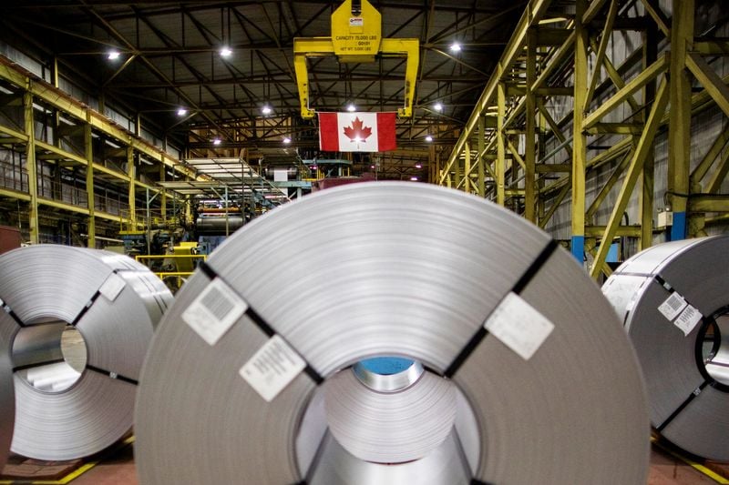 You are currently viewing Canadian factory PMI edges higher despite war-linked supply disruptions