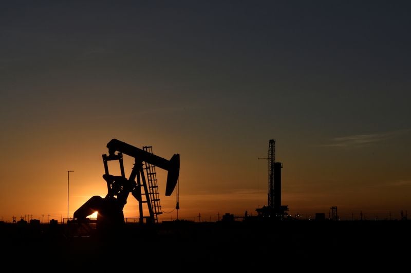 You are currently viewing US oil prices jump after US military launches strikes against Iran