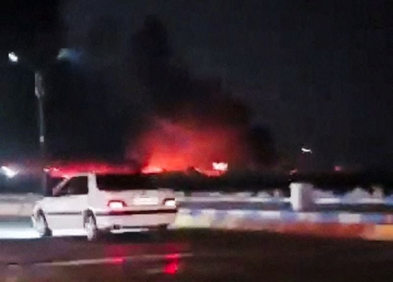 You are currently viewing Iran targets sites in Bahrain, Kuwait after wave of US strikes