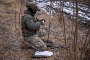 Read more about the article Russia tries to jam Musk’s Starlink systems to counter Ukrainian drones