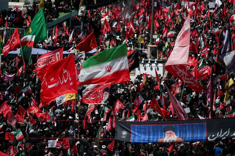 You are currently viewing Iran says it hits US military targets in Gulf, prepares to bury slain leader