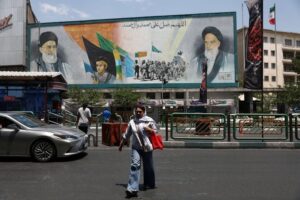 Read more about the article Qatari delegation is in Iran, aims to boost mediation role, Tasnim news agency says