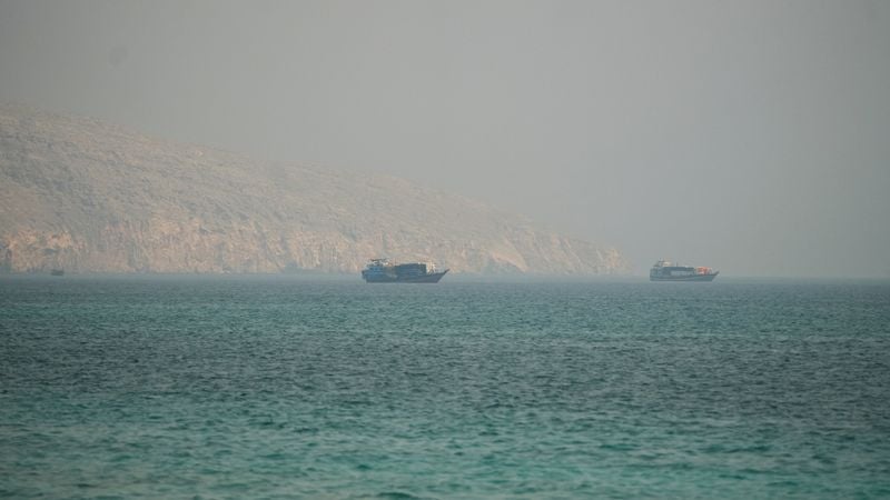 You are currently viewing Iran declares Strait of Hormuz closed as ’unauthorised’ vessel hit