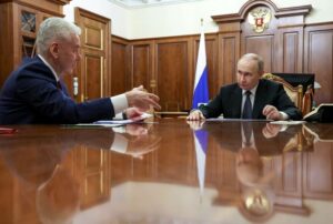 Read more about the article Moscow mayor says 340 Ukrainian drones sent towards the capital, most downed