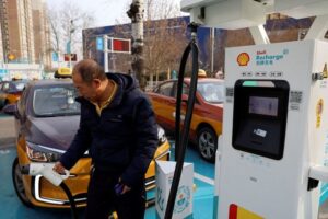 Read more about the article China turns to electric taxis to soften Hormuz oil shock