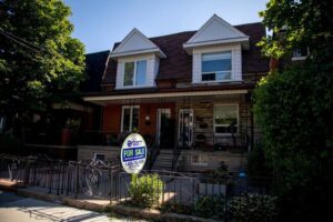 Read more about the article Canadian home sales rise in June, prices unchanged from prior month