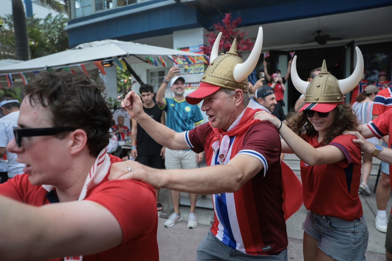 You are currently viewing For the past month, soccer fans at home and from abroad opened their wallets and boosted spending in World Cup host cities across the U.S.