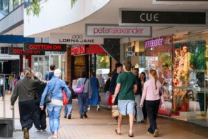 Read more about the article New Zealand’s Second-Quarter Inflation Jumps on Fuel-Price Surge