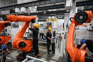 Read more about the article China’s Factory Activity Gauge Unexpectedly Signals Contraction